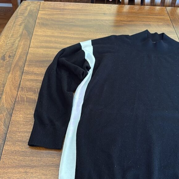 Express Mock Neck Oversized Sweater Size XL - Picture 2 of 6